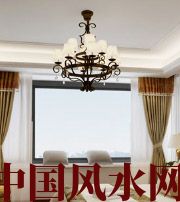 焦作卧室镜面吊顶影响夫妻财运？